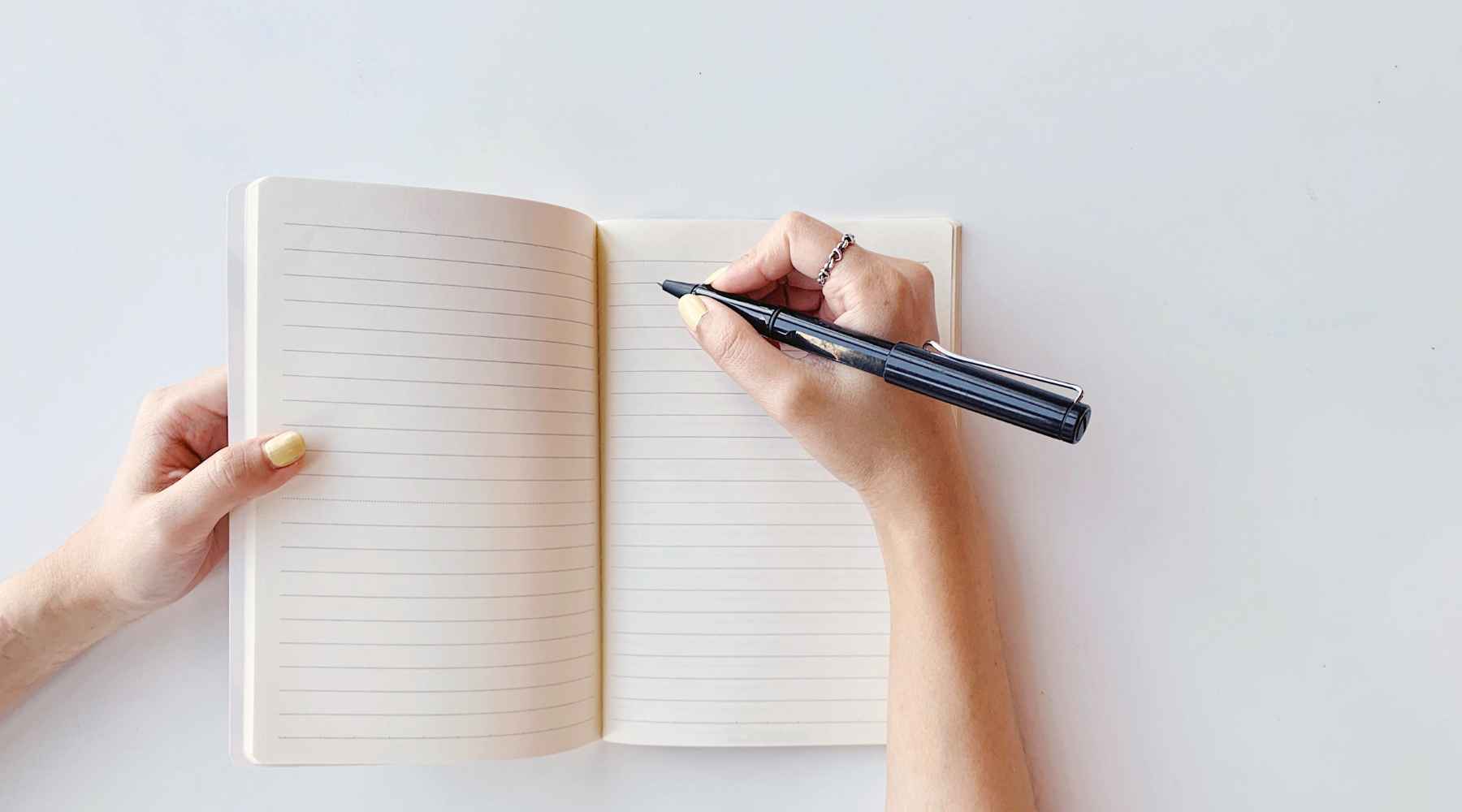 Find Your Flow: The Best Type of Pens for Every Handwriting Style