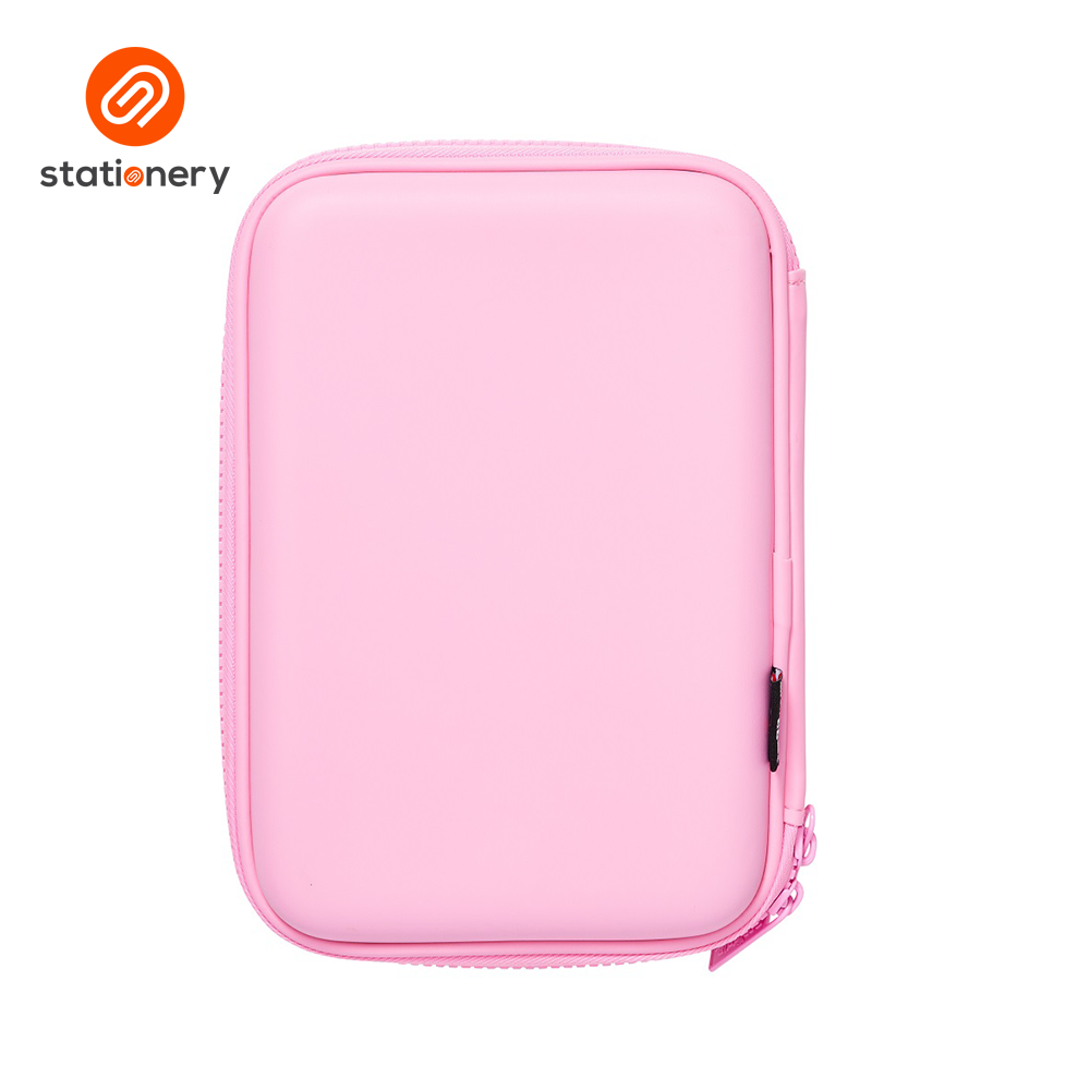 Hard pencil case outlet with compartments