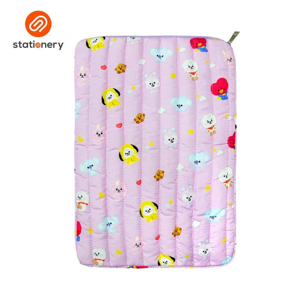 Pink quilt with cartoon characters on a white background, featuring the 'stationery' brand.