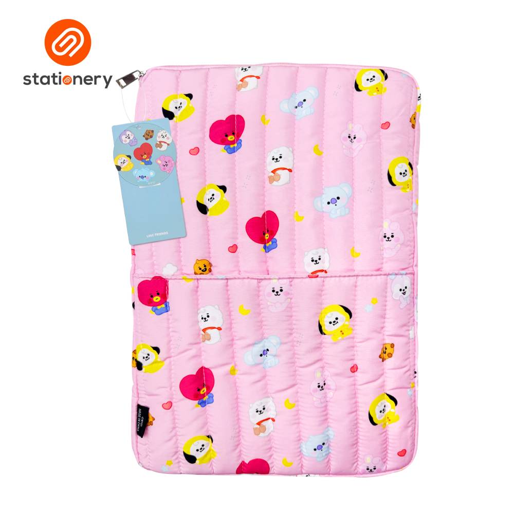 Pink quilt with cartoon patterns on a white background, featuring the 'stationery' brand logo.