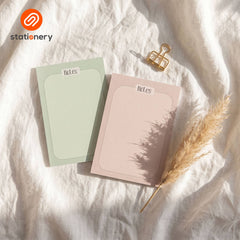 SSP-10101457:10101457_NOTES_PINK_GREEN_LIFESTYLE_03.jpg