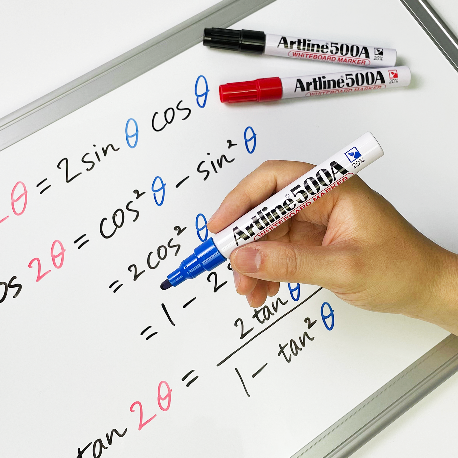 Artline Whiteboard Marker EK500 Bullet Tip